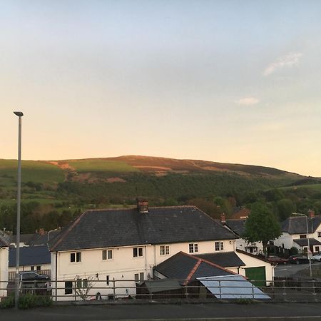 Bryn Derwen Bed & Breakfast Rhayader Exterior photo