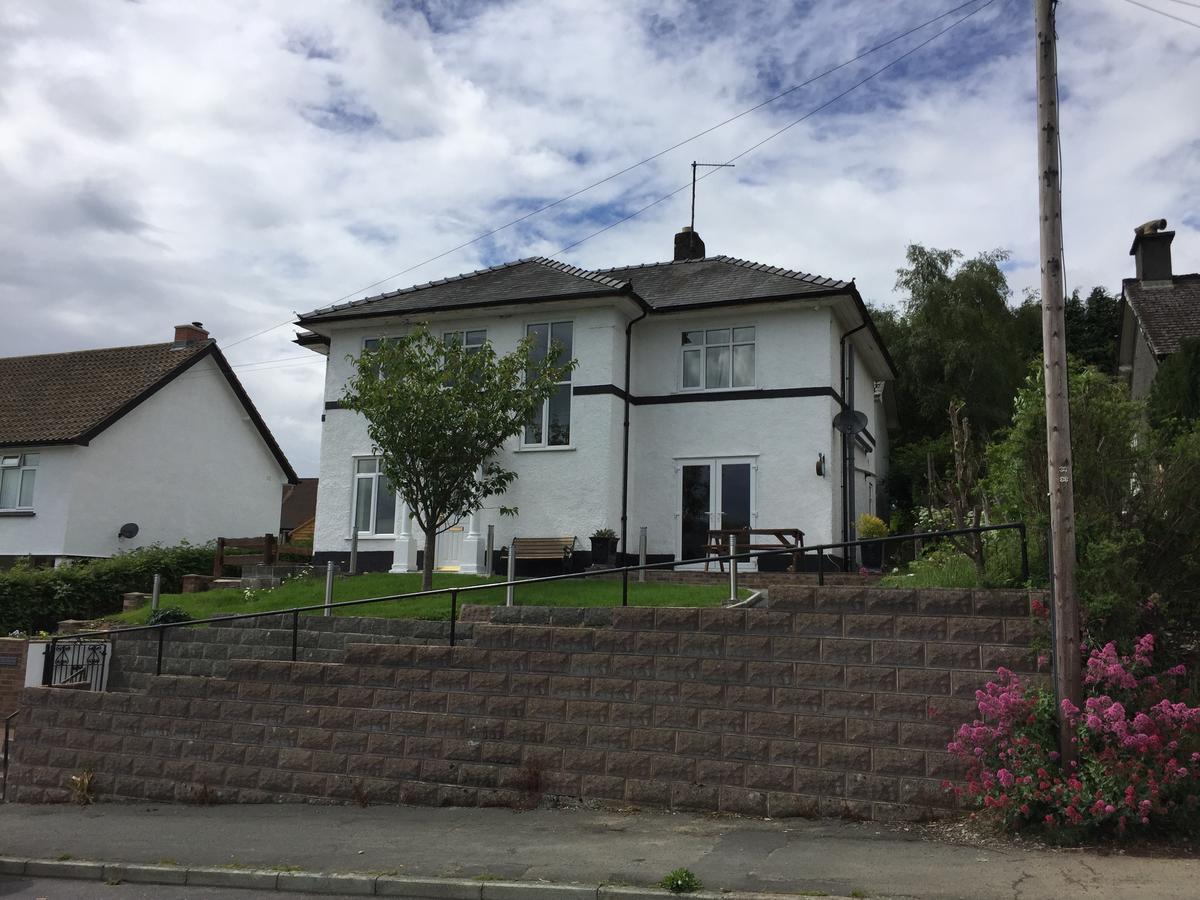 Bryn Derwen Bed & Breakfast Rhayader Exterior photo