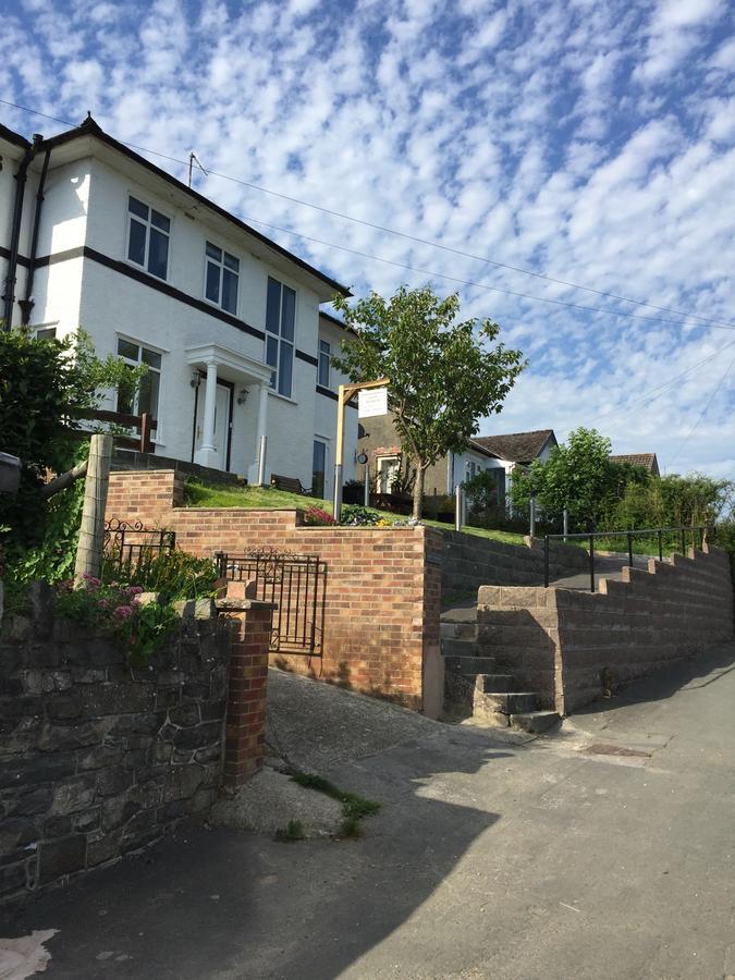 Bryn Derwen Bed & Breakfast Rhayader Exterior photo